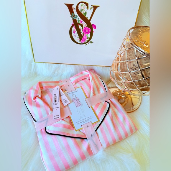 Victoria's Secret Other - ✨✨SOLD✨✨🩷🩷Victoria's Secret Pink Striped Women's Pajama Set🩷🩷